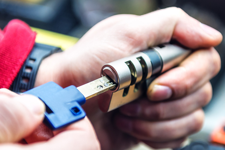 Why You Should Hire a Golden Locksmith
