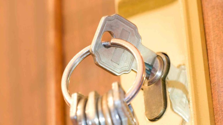 Dos And Don’ts When Calling A Locksmith